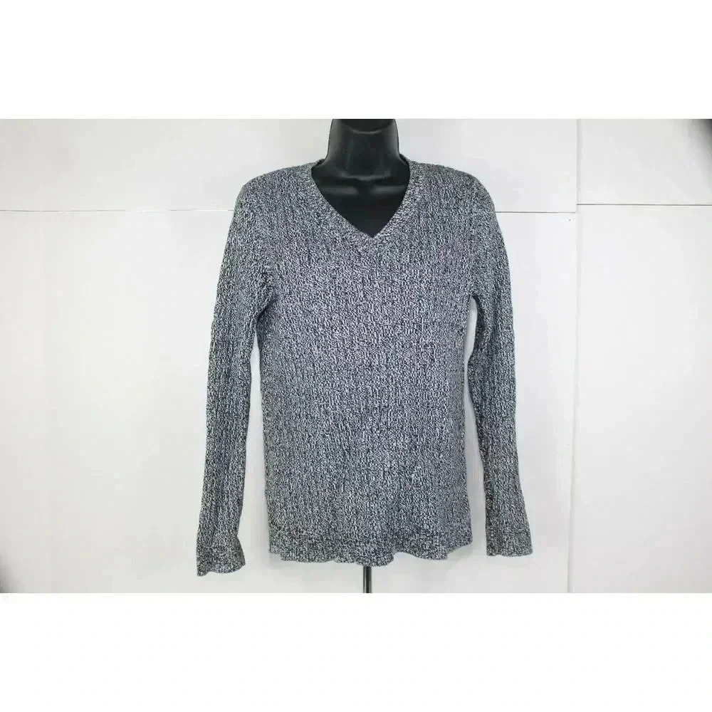 Croft&Barrow ladies v-neck sweater size M